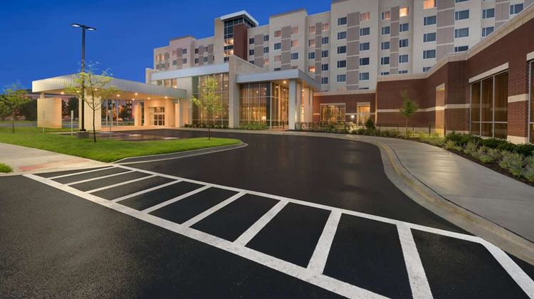 Embassy Suites Chicago/Naperville Exterior