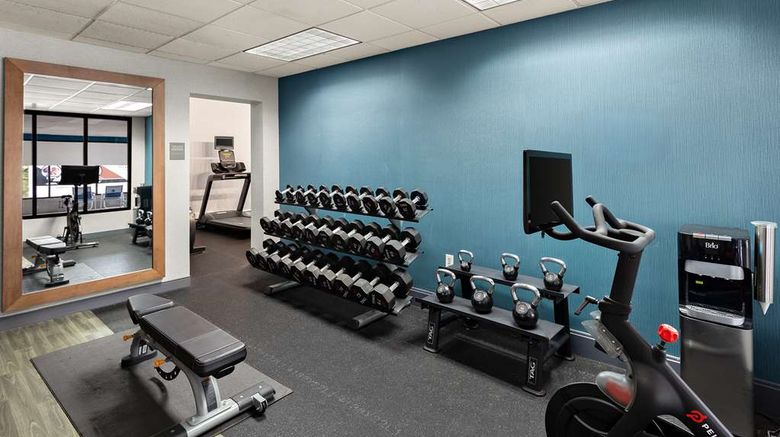 <b>Hampton Inn Bridgeport-Clarksburg Health</b>. Images powered by <a href="https://iceportal.shijigroup.com/" title="IcePortal" target="_blank">IcePortal</a>.