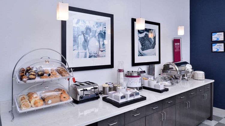 Hampton Inn & Suites Shelby Restaurant