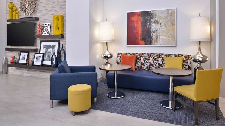 Hampton Inn & Suites Shelby Lobby