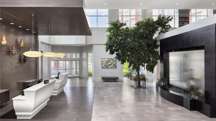 Embassy Suites Charlotte Ayrsley Lobby