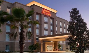 Hampton Inn & Suites Deland