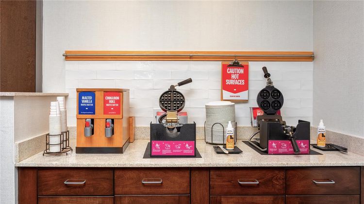 Hampton Inn & Suites Deland Restaurant