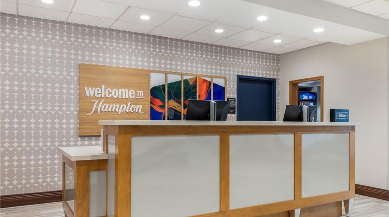 <b>Hampton Inn & Suites Dallas/Plano-East Lobby</b>. Images powered by <a href="https://iceportal.shijigroup.com/" title="IcePortal" target="_blank">IcePortal</a>.