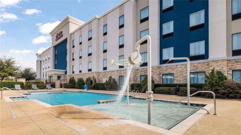 <b>Hampton Inn & Suites Dallas/Plano-East Recreation</b>. Images powered by <a href="https://iceportal.shijigroup.com/" title="IcePortal" target="_blank">IcePortal</a>.