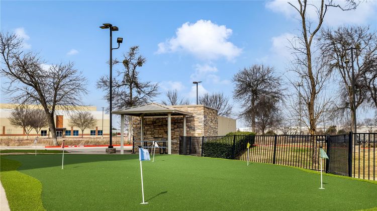 Hampton Inn & Suites Dallas/Plano-East Golf
