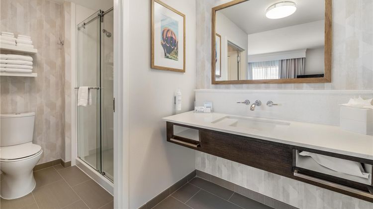Hampton Inn & Suites Dallas/Plano-East Room