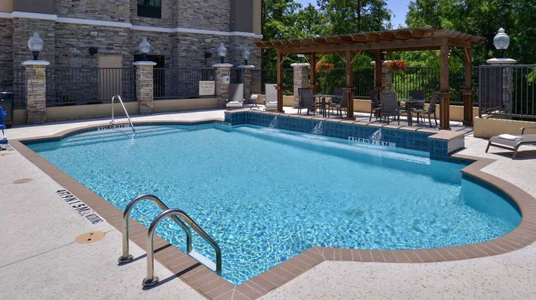 <b>Hampton Inn & Suites-Dallas Market Ctr Pool</b>. Images powered by <a href="https://iceportal.shijigroup.com/" title="IcePortal" target="_blank">IcePortal</a>.