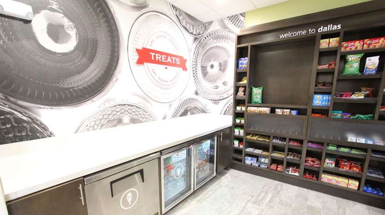 <b>Hampton Inn & Suites-Dallas Market Ctr Restaurant</b>. Images powered by <a href="https://iceportal.shijigroup.com/" title="IcePortal" target="_blank">IcePortal</a>.