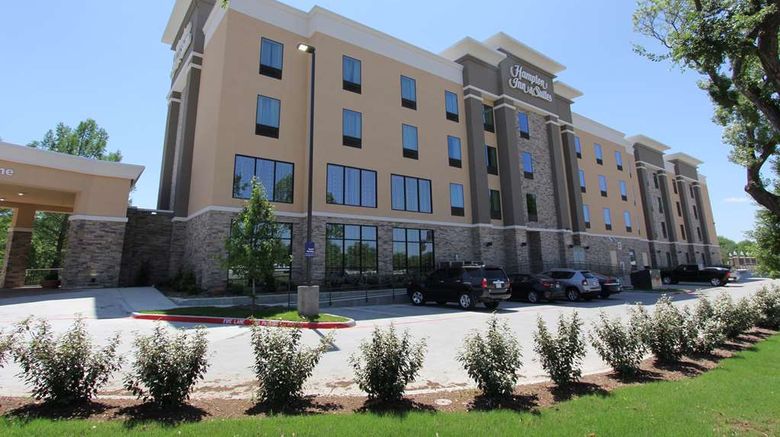 Hampton Inn  and  Suites-Dallas Market Ctr Exterior. Images powered by <a href="https://iceportal.shijigroup.com" target="_blank" rel="noopener">Ice Portal</a>.