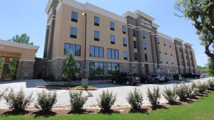 Hampton Inn & Suites-Dallas Market Ctr
