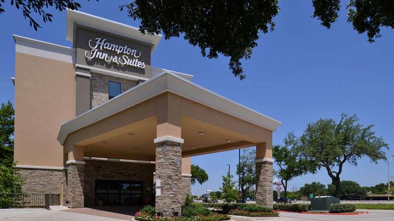 <b>Hampton Inn & Suites-Dallas Market Ctr Exterior</b>. Images powered by <a href="https://iceportal.shijigroup.com/" title="IcePortal" target="_blank">IcePortal</a>.