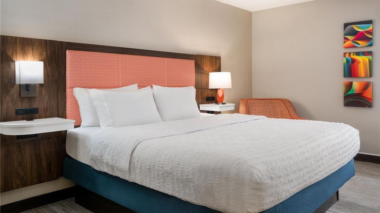 <b>Hampton Inn Eden Room</b>. Images powered by <a href="https://iceportal.shijigroup.com/" title="IcePortal" target="_blank">IcePortal</a>.