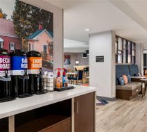 Hampton Inn Eden Lobby