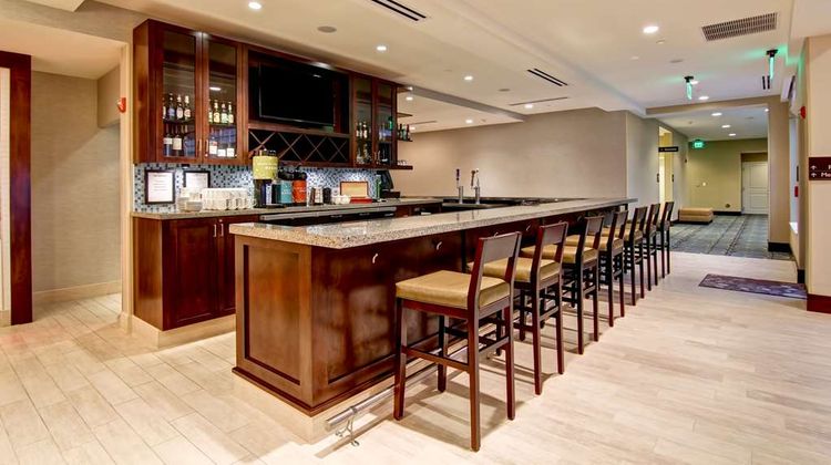 Hilton Garden Inn Woodbridge Restaurant