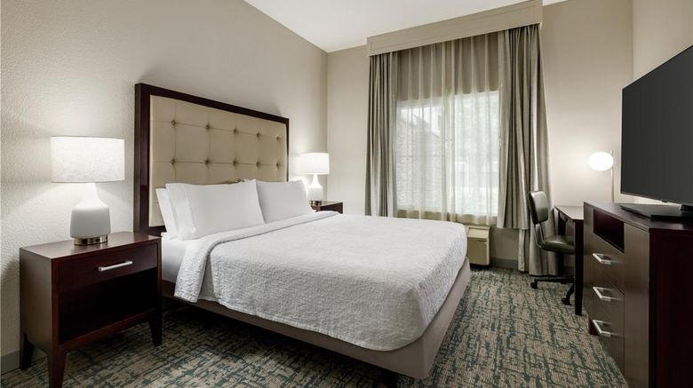 <b>Homewood Suites by Hilton Room</b>. Images powered by <a href="https://iceportal.shijigroup.com/" title="IcePortal" target="_blank">IcePortal</a>.