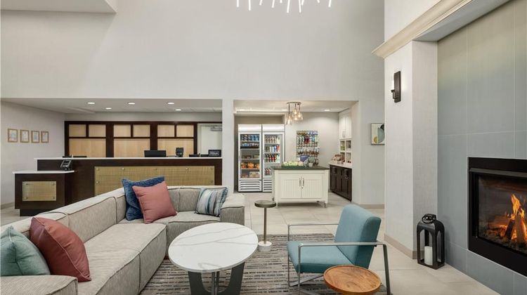 Homewood Suites by Hilton Lobby