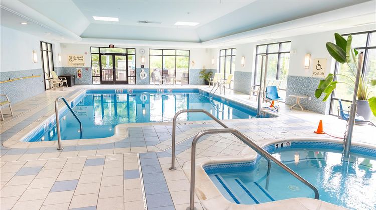 Hampton Inn & Suites Stroudsburg Bartons Pool
