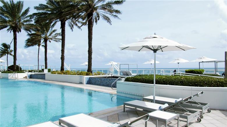 <b>Beach House Fort Lauderdale, a Hilton Resort Pool</b>. Images powered by <a href="https://iceportal.shijigroup.com/" title="IcePortal" target="_blank">IcePortal</a>.