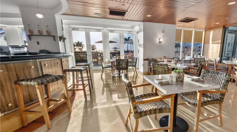 <b>Beach House Fort Lauderdale, a Hilton Resort Restaurant</b>. Images powered by <a href="https://iceportal.shijigroup.com/" title="IcePortal" target="_blank">IcePortal</a>.