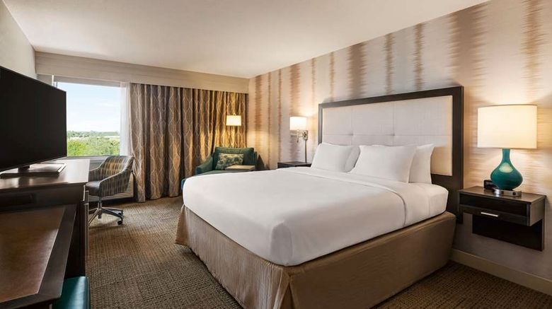 <b>Hampton Inn - Pembroke Pines Room</b>. Images powered by <a href="https://iceportal.shijigroup.com/" title="IcePortal" target="_blank">IcePortal</a>.