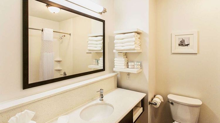 Hampton Inn, Hibbing Room