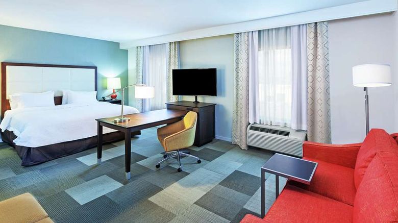 <b>Hampton Inn & Suites Houston North IAH Room</b>. Images powered by <a href="https://iceportal.shijigroup.com/" title="IcePortal" target="_blank">IcePortal</a>.