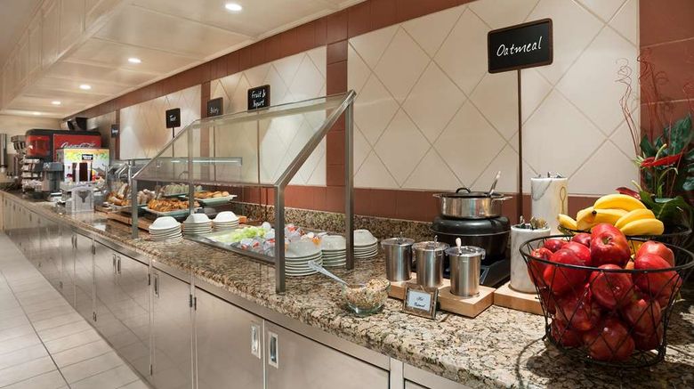 <b>Embassy Suites by Hilton Las Vegas Restaurant</b>. Images powered by <a href="https://iceportal.shijigroup.com/" title="IcePortal" target="_blank">IcePortal</a>.