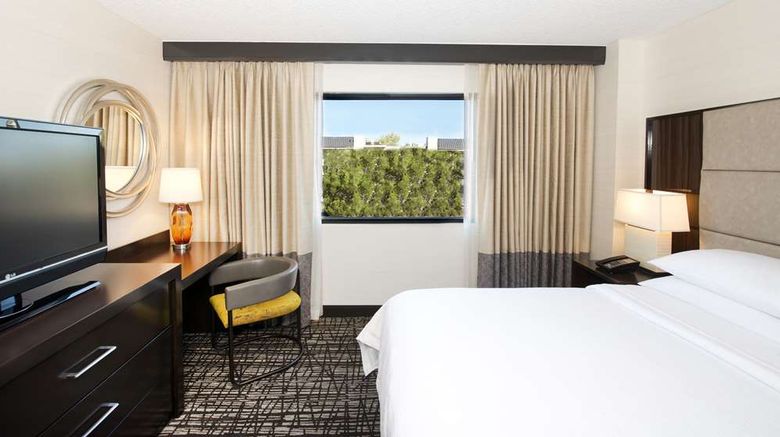 <b>Embassy Suites by Hilton Las Vegas Room</b>. Images powered by <a href="https://iceportal.shijigroup.com/" title="IcePortal" target="_blank">IcePortal</a>.