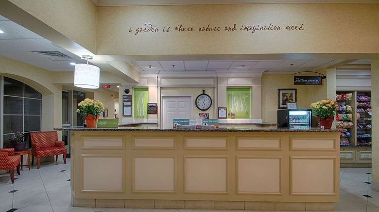 <b>Hilton Garden Inn Las Vegas Strip South Lobby</b>. Images powered by <a href="https://iceportal.shijigroup.com/" title="IcePortal" target="_blank">IcePortal</a>.