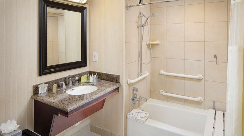 <b>Doubletree Hotel Los Angeles/Commerce Room</b>. Images powered by <a href="https://iceportal.shijigroup.com/" title="IcePortal" target="_blank">IcePortal</a>.