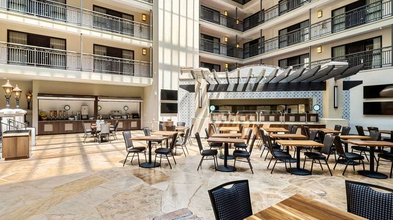 <b>Embassy Suites Hotel LAX South Restaurant</b>. Images powered by <a href="https://iceportal.shijigroup.com/" title="IcePortal" target="_blank">IcePortal</a>.