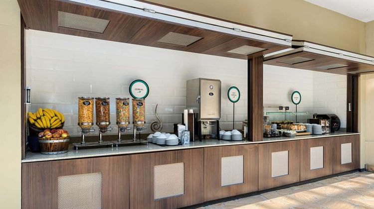 Embassy Suites Hotel LAX South Restaurant