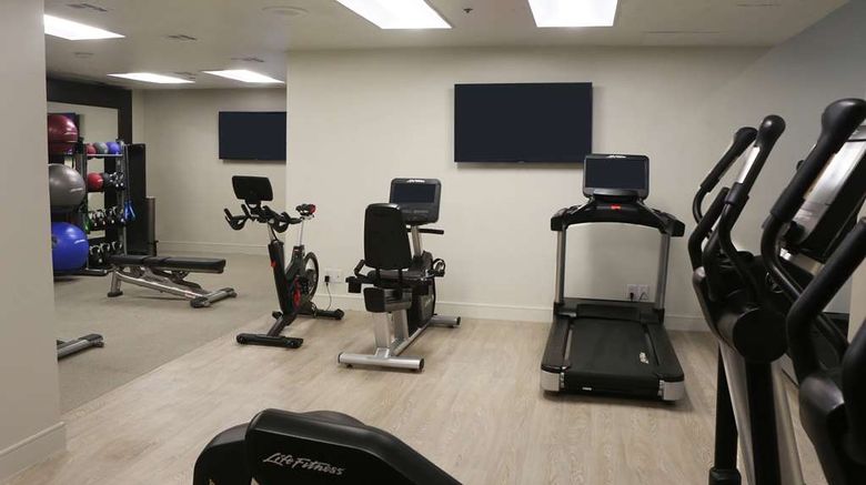 <b>Embassy Suites Hotel LAX South Health</b>. Images powered by <a href="https://iceportal.shijigroup.com/" title="IcePortal" target="_blank">IcePortal</a>.