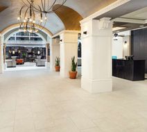 Embassy Suites Orlando North Lobby