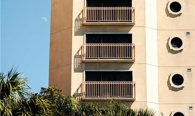 DoubleTree by Hilton Orlando Theme Park Exterior