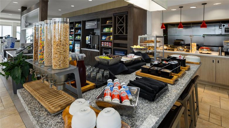 <b>Hilton Garden Inn Memphis Wolfchase Restaurant</b>. Images powered by <a href="https://iceportal.shijigroup.com/" title="IcePortal" target="_blank">IcePortal</a>.