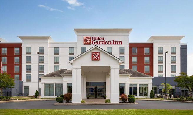 Hilton Garden Inn Memphis Wolfchase Exterior