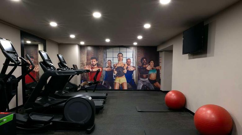 <b>Hilton Mexico City Airport Health</b>. Images powered by <a href="https://iceportal.shijigroup.com/" title="IcePortal" target="_blank">IcePortal</a>.