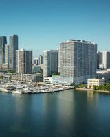 Doubletree by Hilton Grand Biscayne Bay