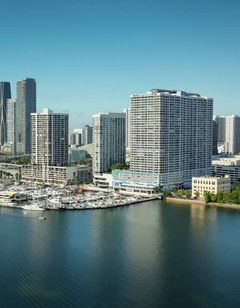 Doubletree by Hilton Grand Biscayne Bay