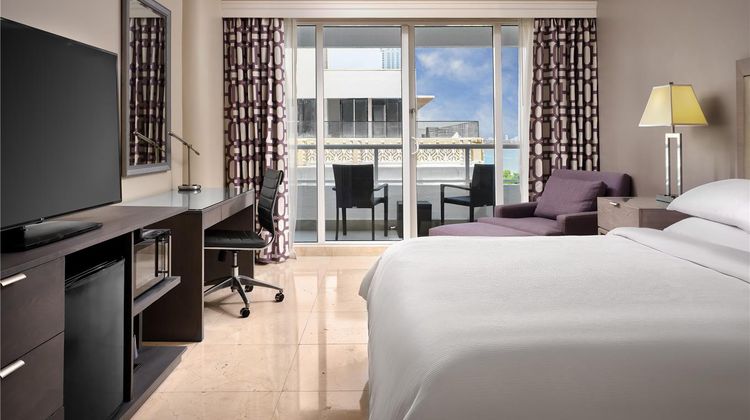 Doubletree by Hilton Grand Biscayne Bay Room