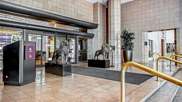Doubletree by Hilton Grand Biscayne Bay Lobby