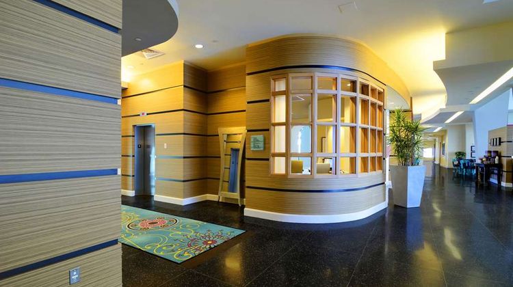 Hampton Inn & Suites Miami Brickell Lobby