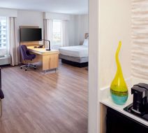 Hampton Inn & Suites Miami Brickell Room
