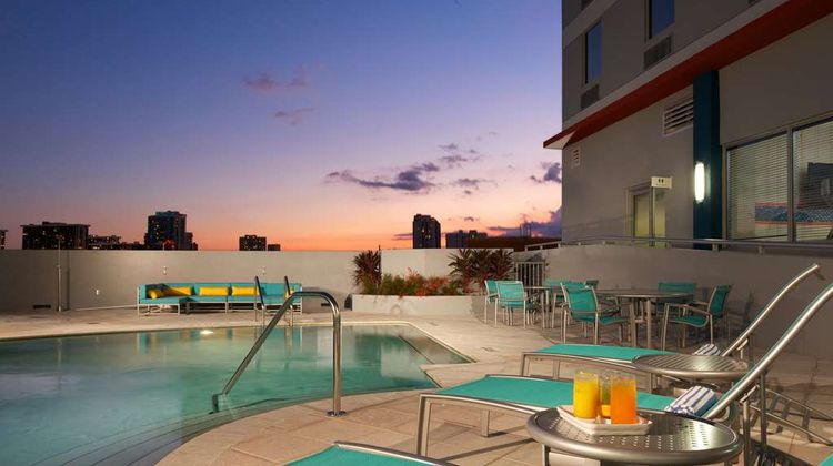 Hampton Inn & Suites Miami Brickell Pool