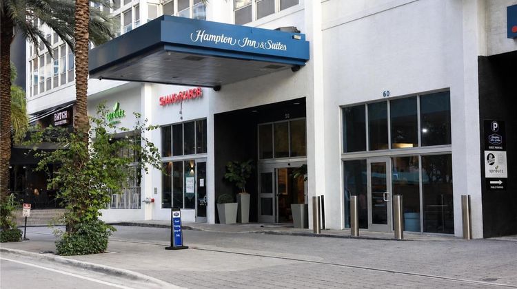 Hampton Inn & Suites Miami Brickell Exterior