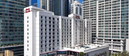 Hampton Inn & Suites Miami Brickell Exterior