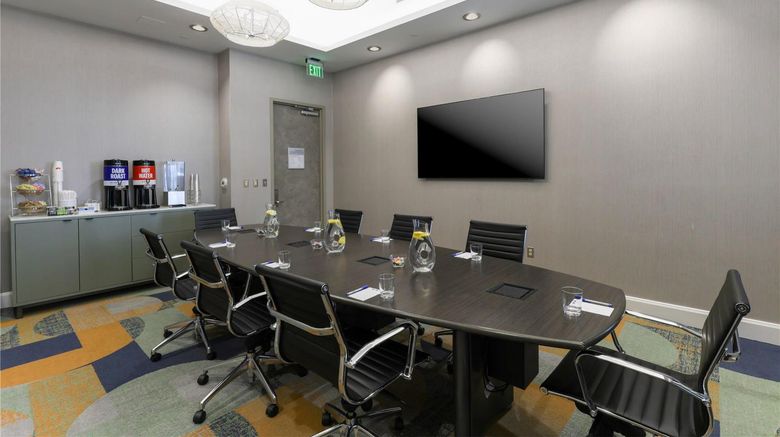 <b>Hampton Inn & Suites Miami Brickell Meeting</b>. Images powered by <a href="https://iceportal.shijigroup.com/" title="IcePortal" target="_blank">IcePortal</a>.