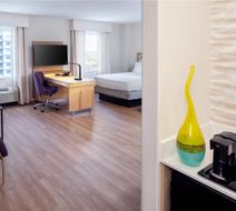 Hampton Inn & Suites Miami Brickell Room